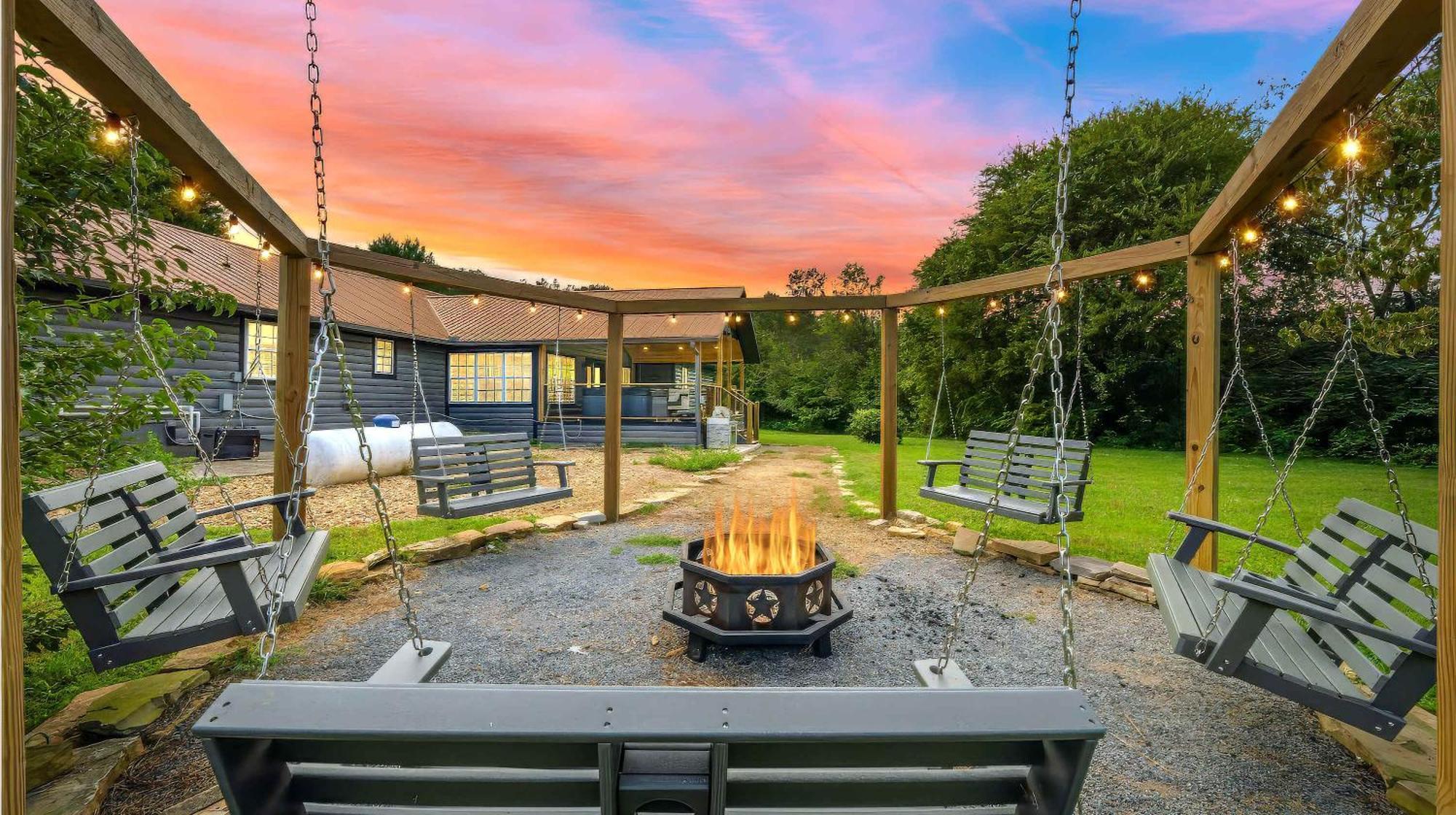 Poolside At Autumn Woods - Pool, Theater, Fireplace, Firepit, Arcade Sevierville Eksteriør billede